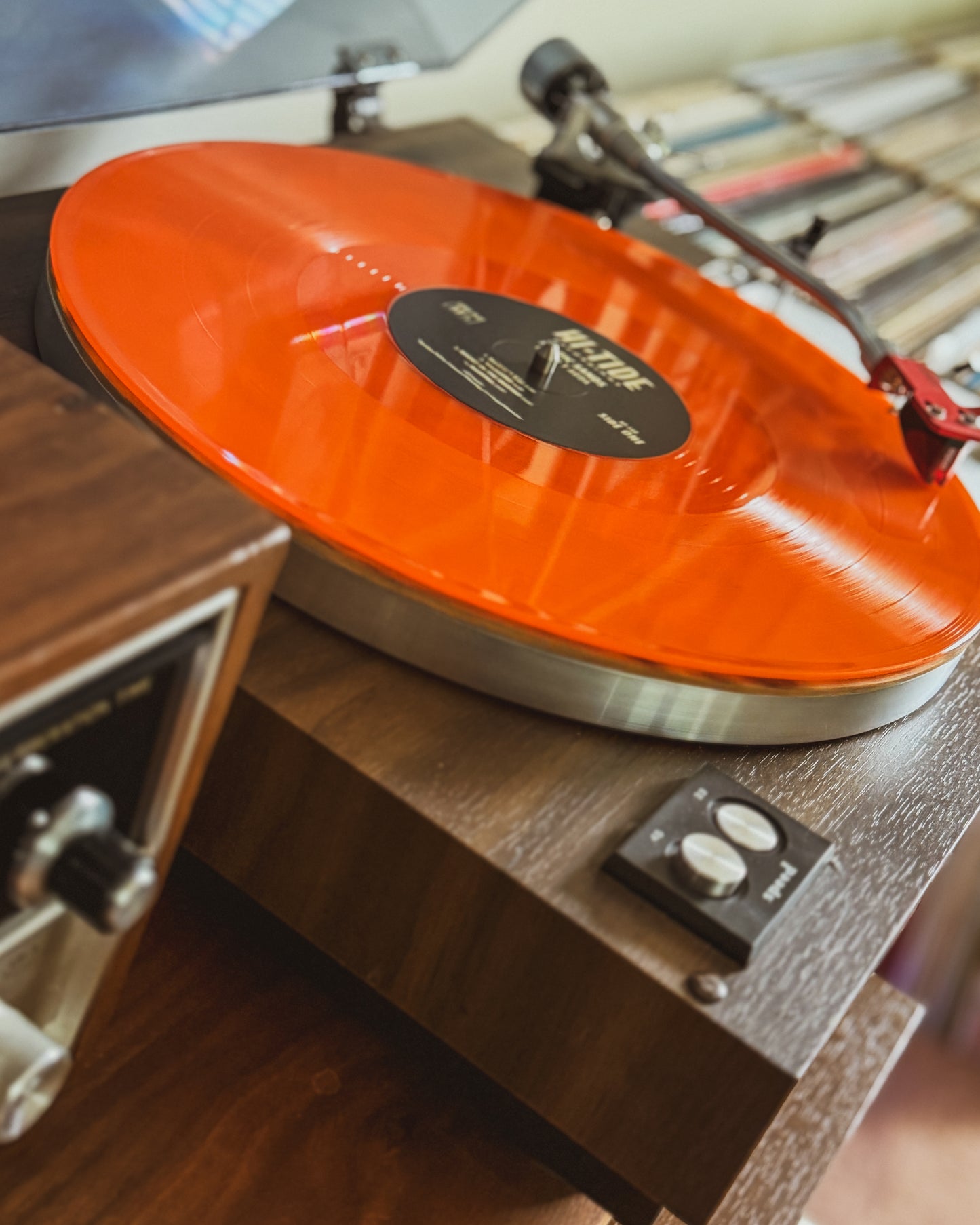 Magic Sands "Limón y Agua" LP [Hi-Tide-Exclusive Clear Orange in Gatefold Jacket w/ Obi] PRE-ORDER